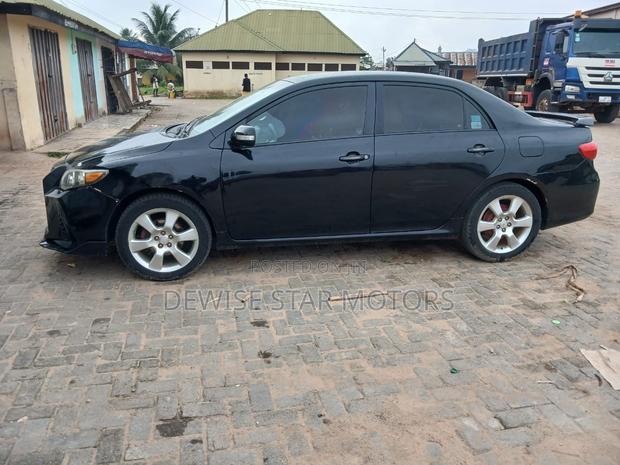 Toyota Corolla LE 4dr Sedan (1.8L 4cyl 4A) 2012 Black