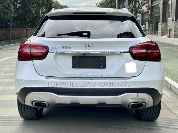Mercedes-Benz GLA-Class 2017 White