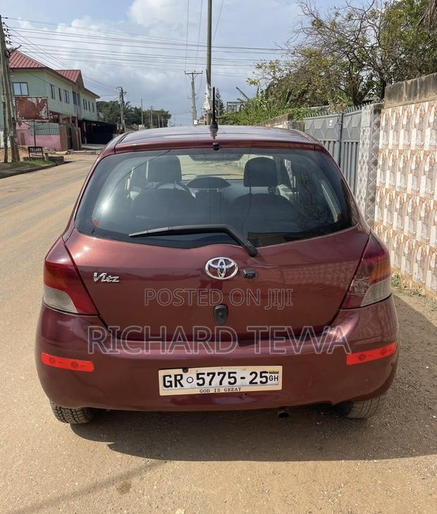 Toyota Vitz 1.3 AWD 5dr 2010 Brown