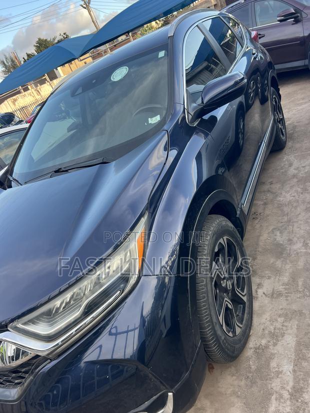 Honda CR-V Touring AWD 2019 Blue