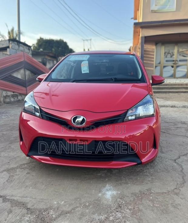 Toyota Vitz 1.3 AWD 3dr 2015 Red