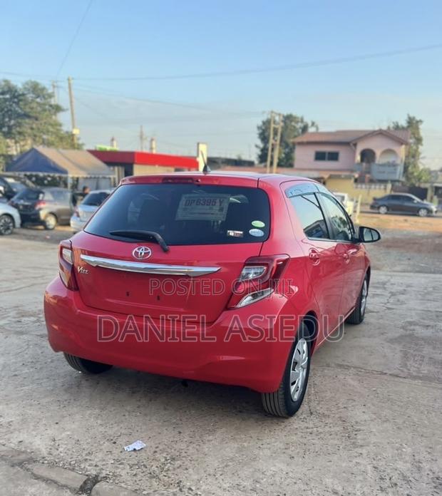 Toyota Vitz 1.3 AWD 3dr 2015 Red
