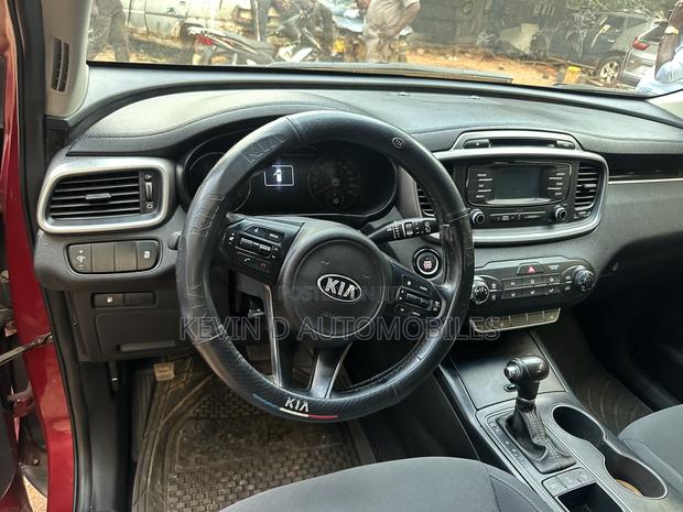 Kia Sorento 4dr SUV 2016 Red