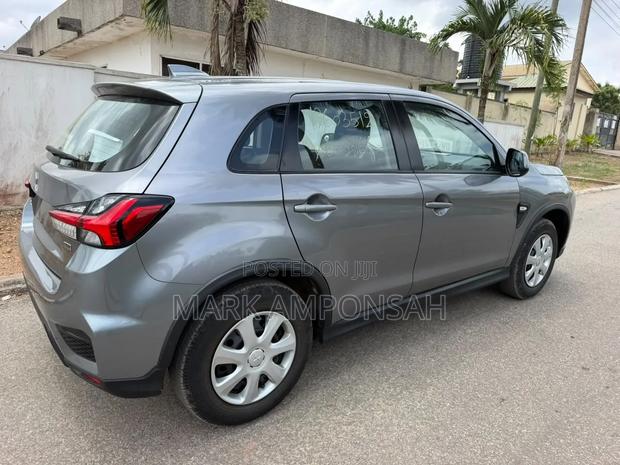 Mitsubishi RVR 2021 Gray