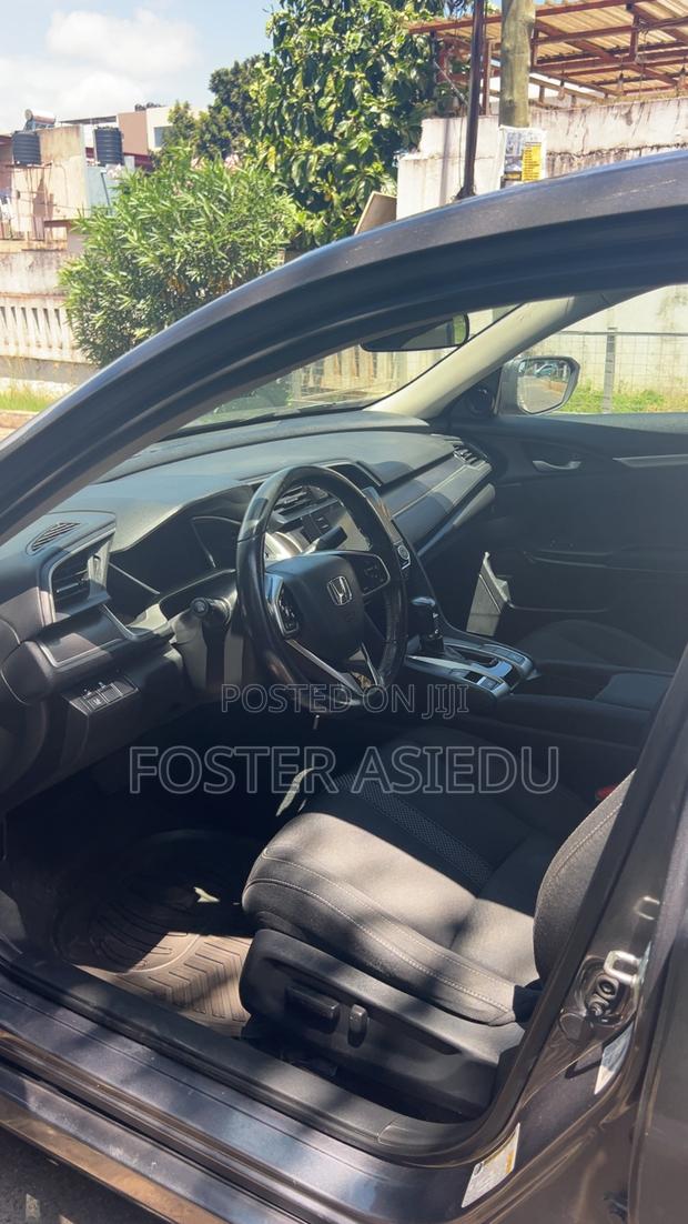 Honda Civic 2019 Gray