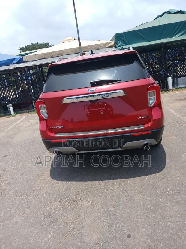 Ford Explorer Limited 2021 Red