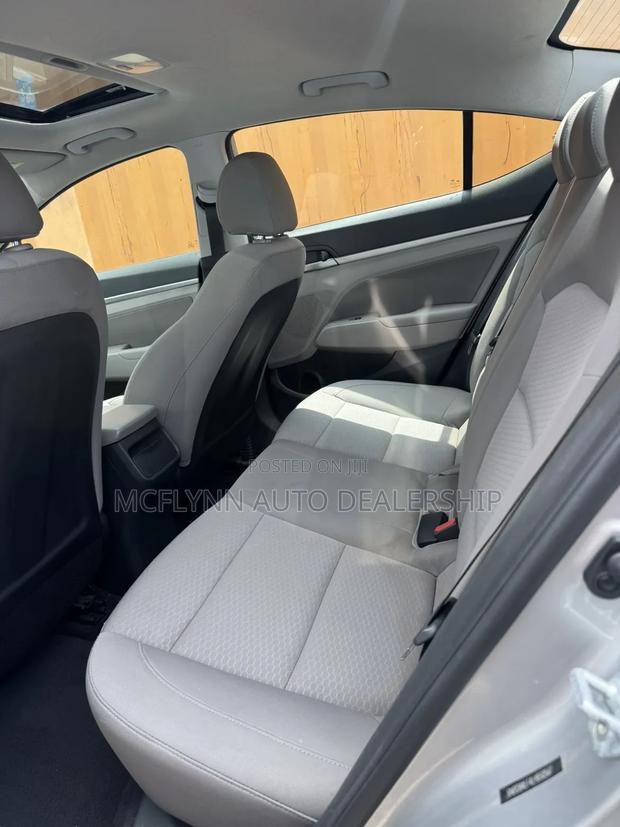 Hyundai Elantra SEL 2020 Silver