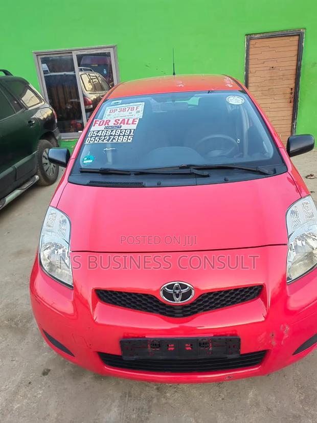 Toyota Yaris 2010 Red