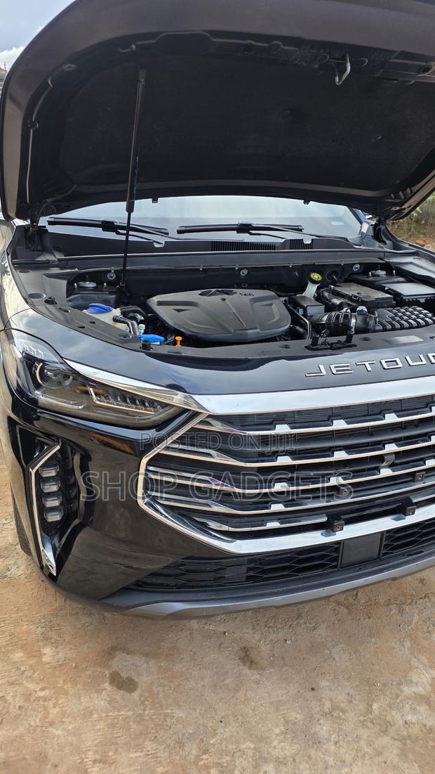 Jetour X70 Plus 1.5 7-Seater FWD 2021 Black