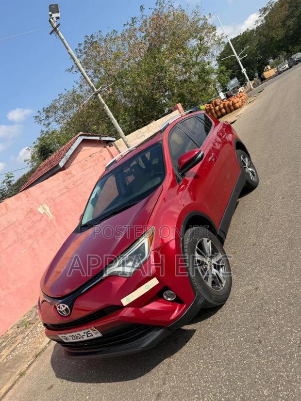 Toyota RAV4 Limited AWD (2.5L 4cyl 6A) 2017 Red