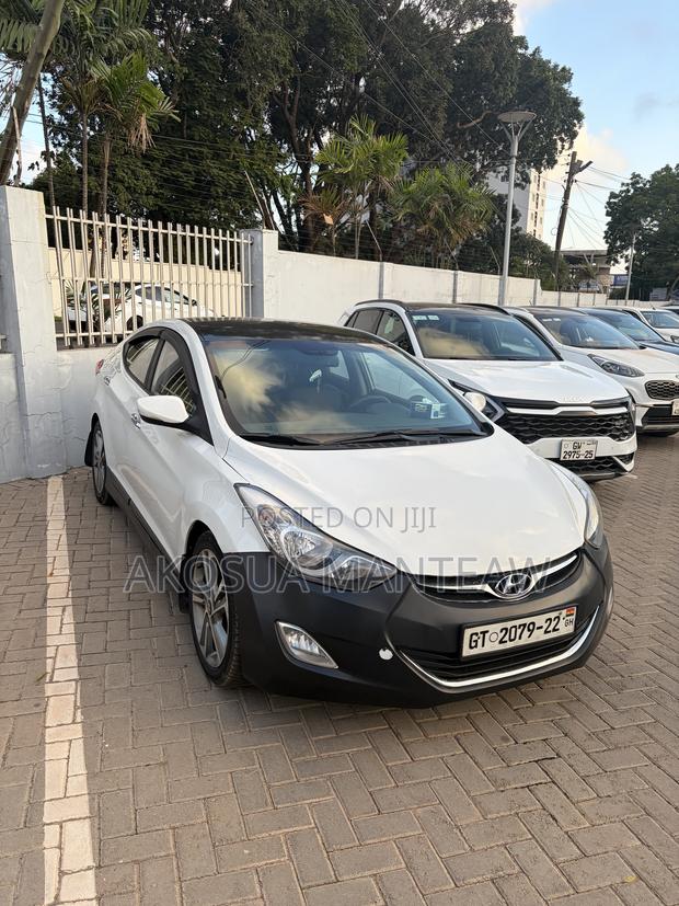 Hyundai Avante 2011 White