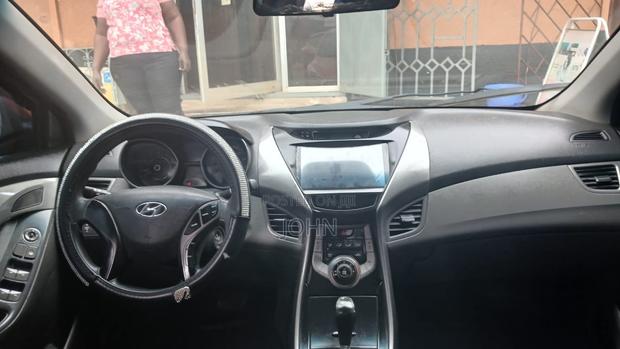 Hyundai Elantra GLS Automatic 2012 Red