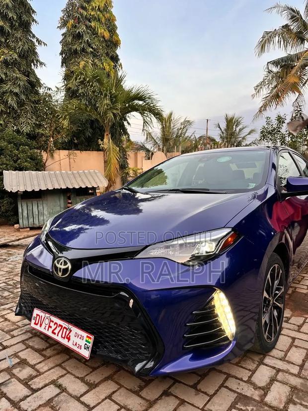 Toyota Corolla SE 4dr Sedan (1.8L 4cyl CVT) 2017 Blue