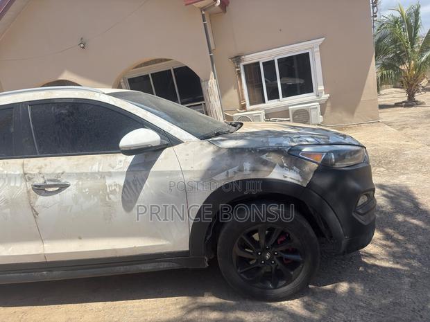Hyundai Tucson 2016 White