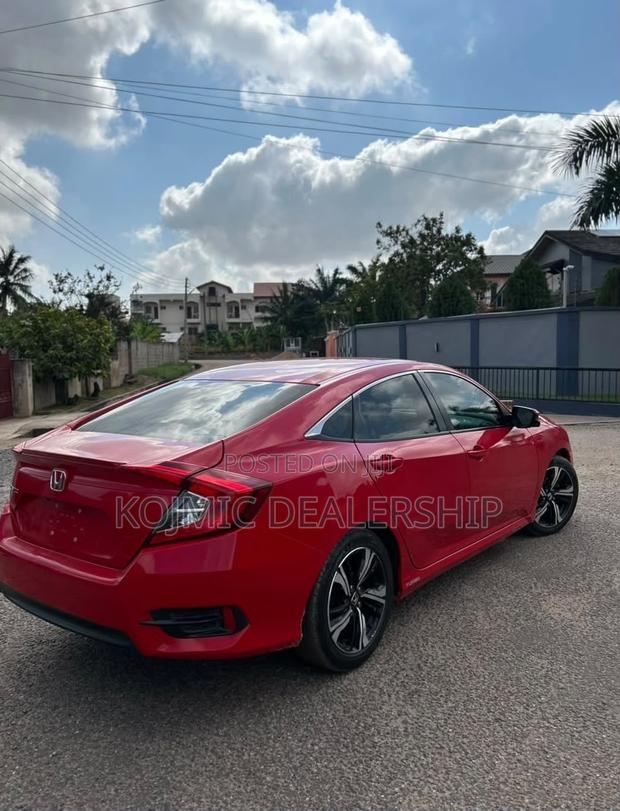 Honda Civic 2017 Red