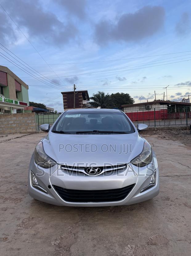 Hyundai Elantra Limited Sedan FWD (1.8L 4cyl 6A) 2013 Silver