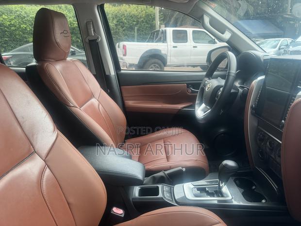 Toyota Fortuner 2.5 D AWD 2024 Black