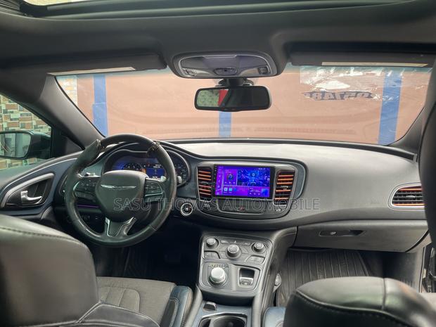 Chrysler 200 2017 Black