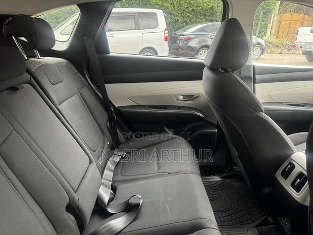 Hyundai Tucson SE 2024 Black