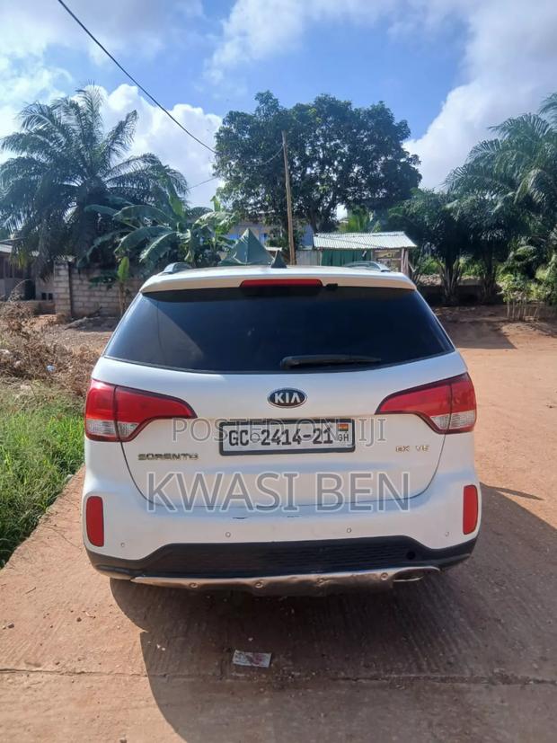 Kia Sorento 4dr SUV 2016 White