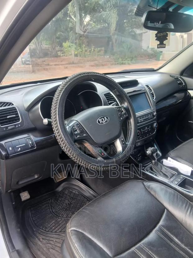 Kia Sorento 4dr SUV 2016 White