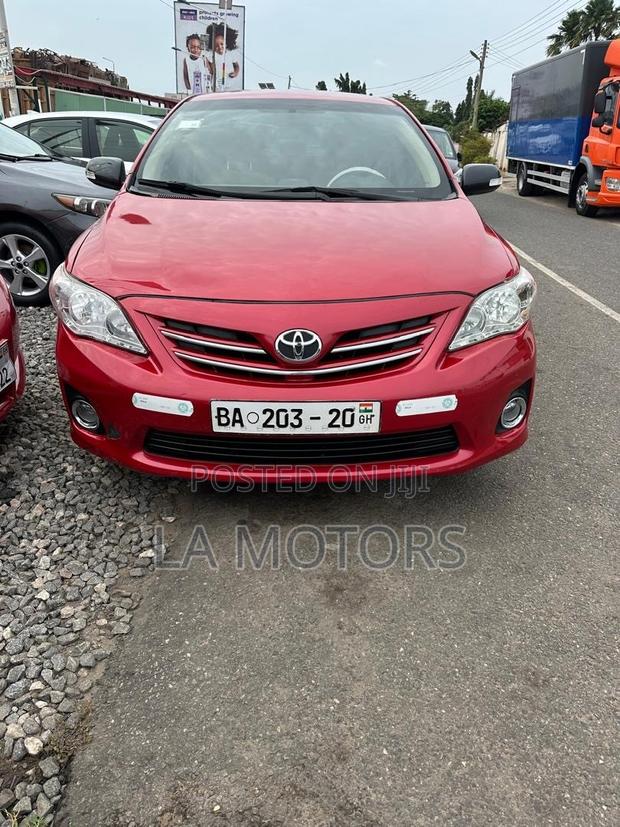 Toyota Corolla 2013 Red