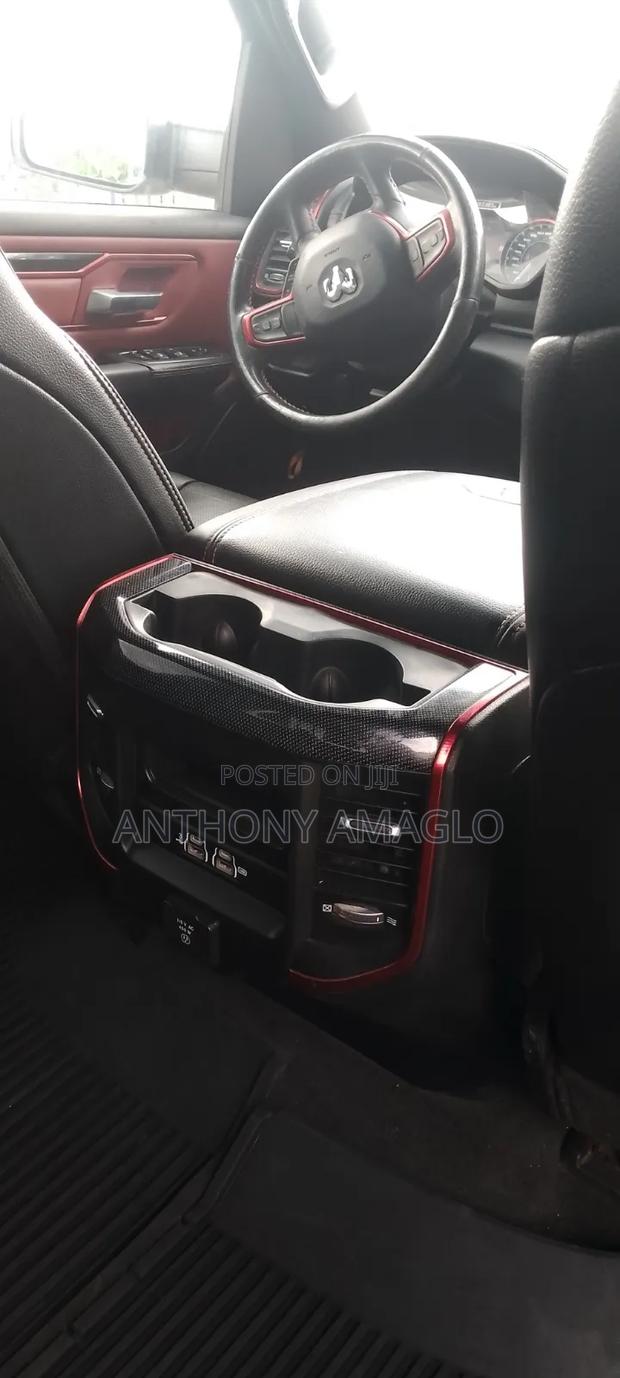 RAM 1500 2020 Gray