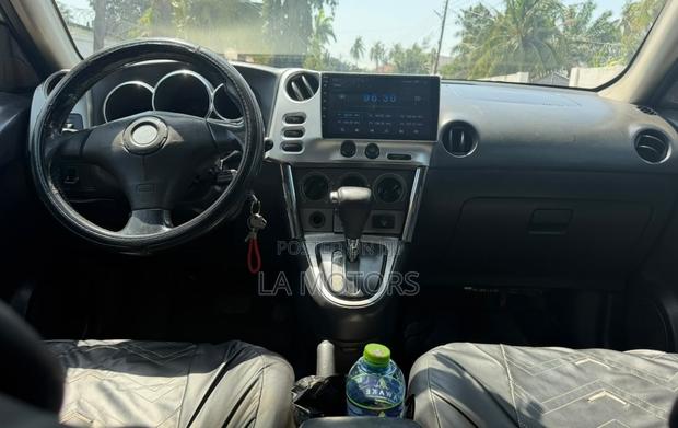 Pontiac Vibe 2008