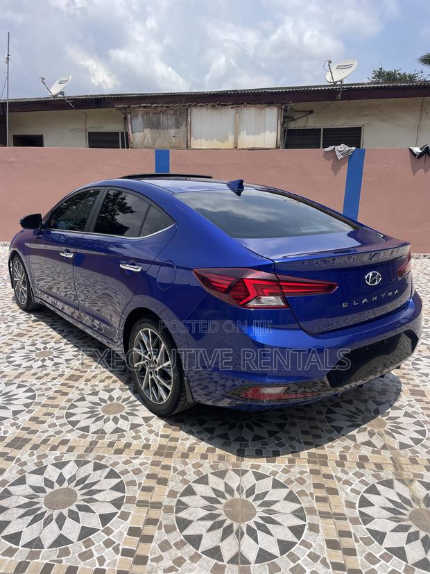 Hyundai Elantra 2020 Blue