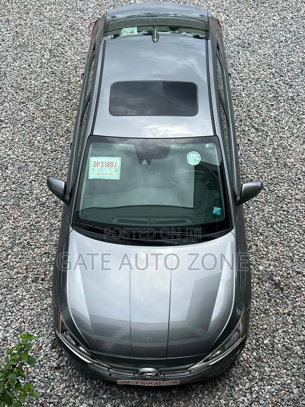 Hyundai Elantra Value Edition 2019 Gray