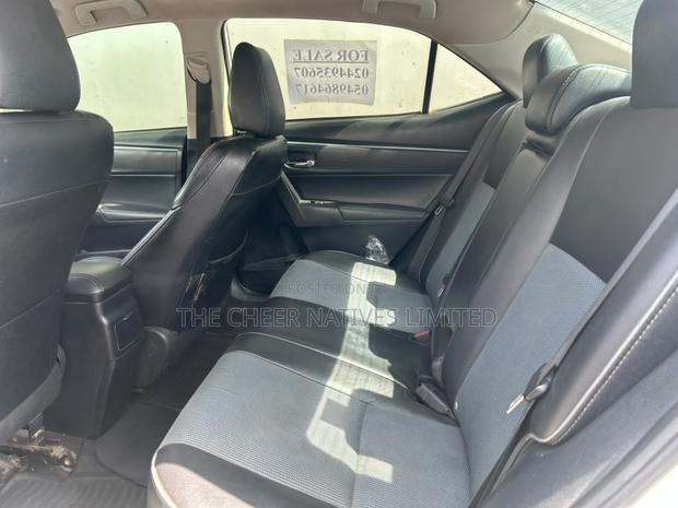 Toyota Corolla 2015 White