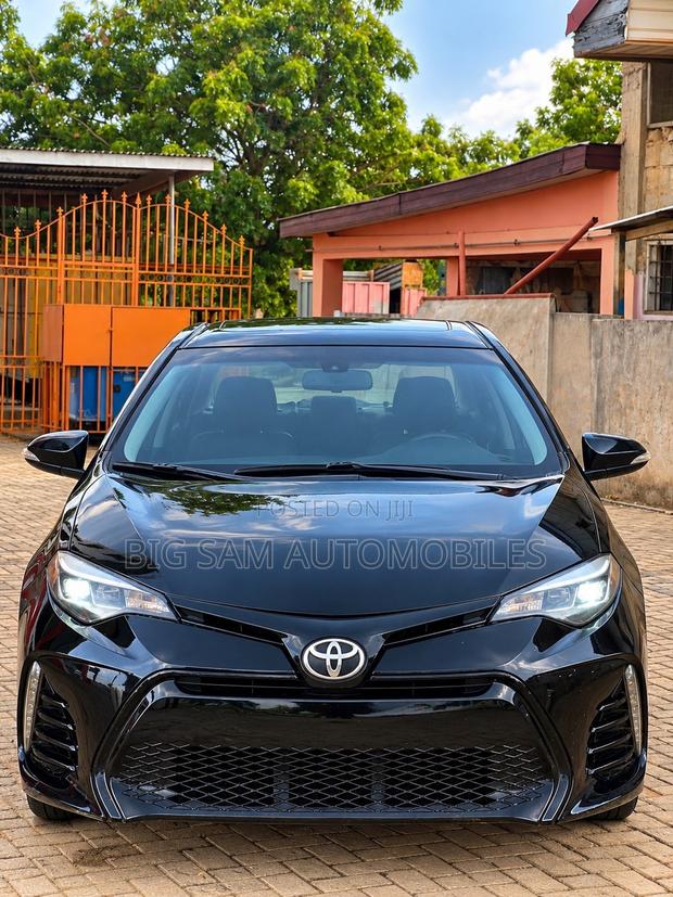 Toyota Corolla S w/Special Edition Pkg (1.8L 4cyl CVT) 2016 Black