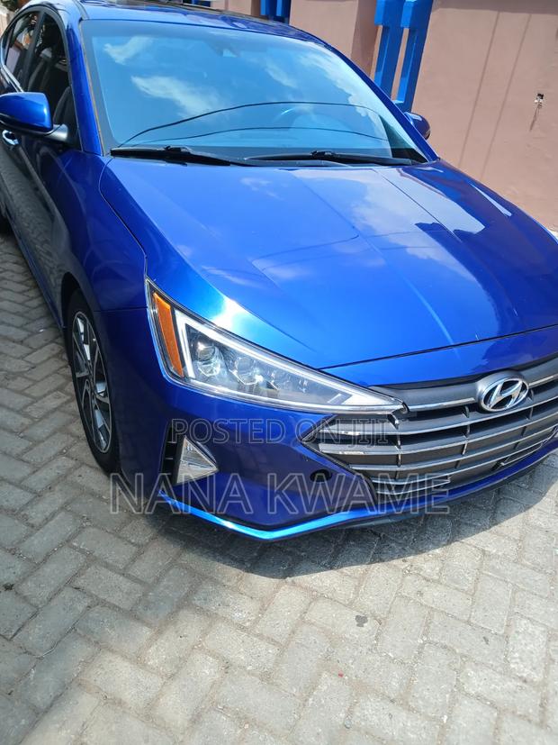 Hyundai Elantra Limited 2020 Blue