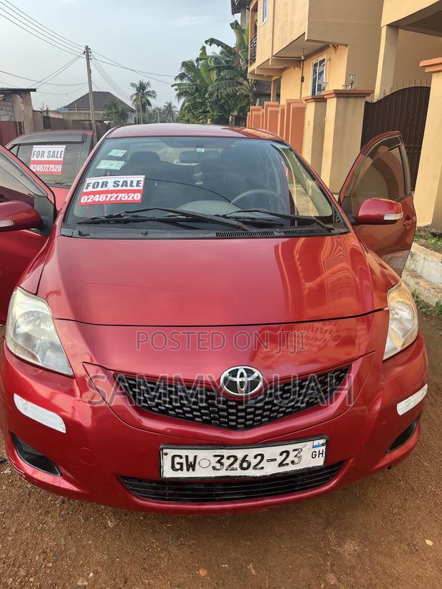 Toyota Belta 2009 Red
