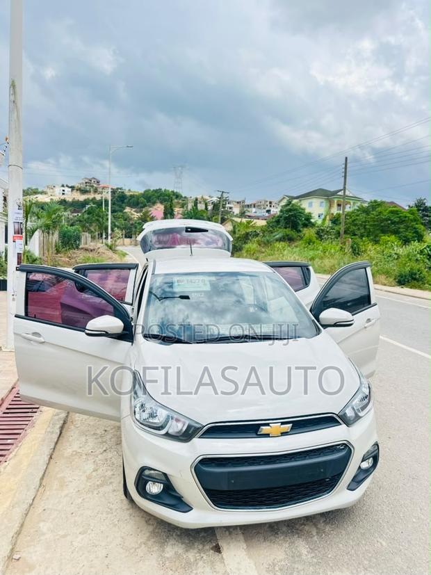Chevrolet Spark 2016 Silver