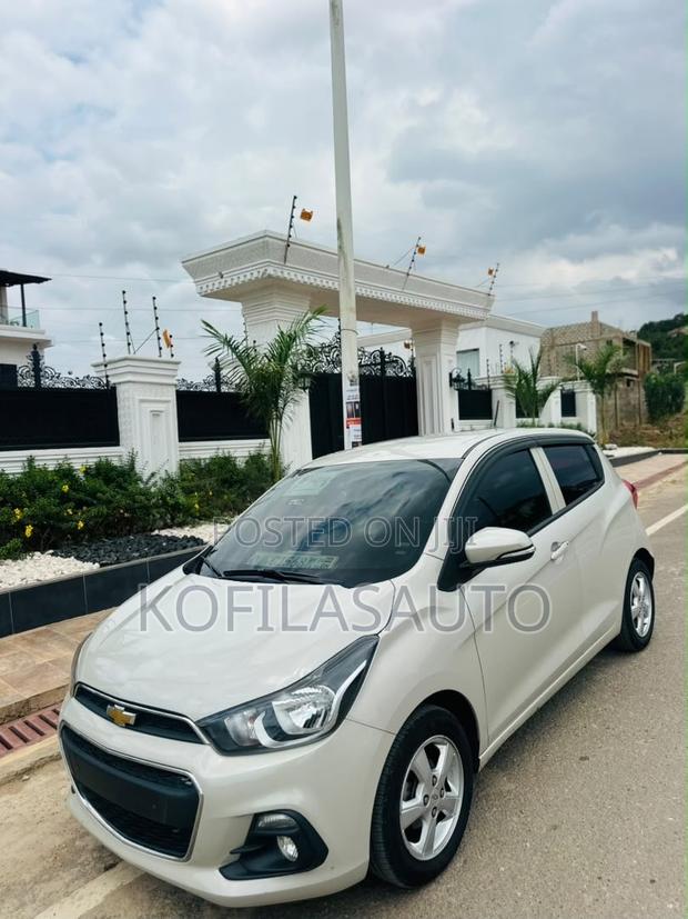 Chevrolet Spark 2016 Silver