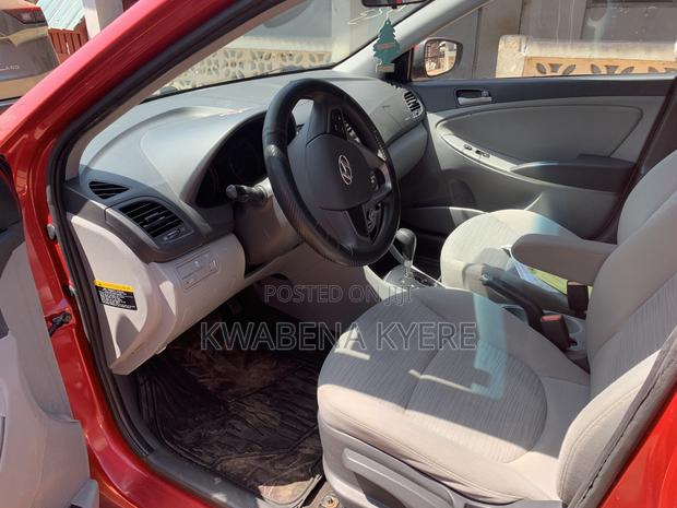Hyundai Accent SE Hatchback 2016 Red