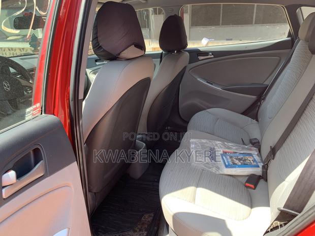 Hyundai Accent SE Hatchback 2016 Red