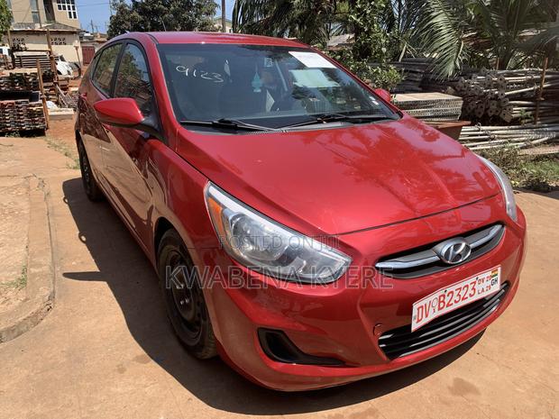 Hyundai Accent SE Hatchback 2016 Red