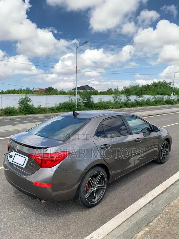 Toyota Corolla XSE 4dr Sedan (1.8L 4cyl CVT) 2017