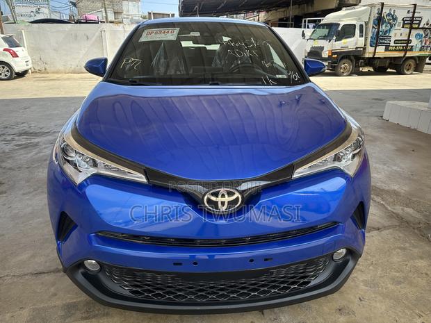 Toyota C-HR 2018 Blue
