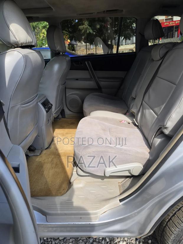 Toyota Highlander 2009 Silver