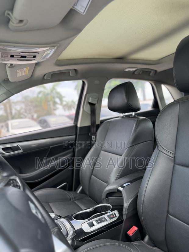 Zotye SR7 2017 Brown