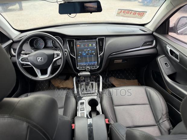 Zotye SR7 2017 Brown