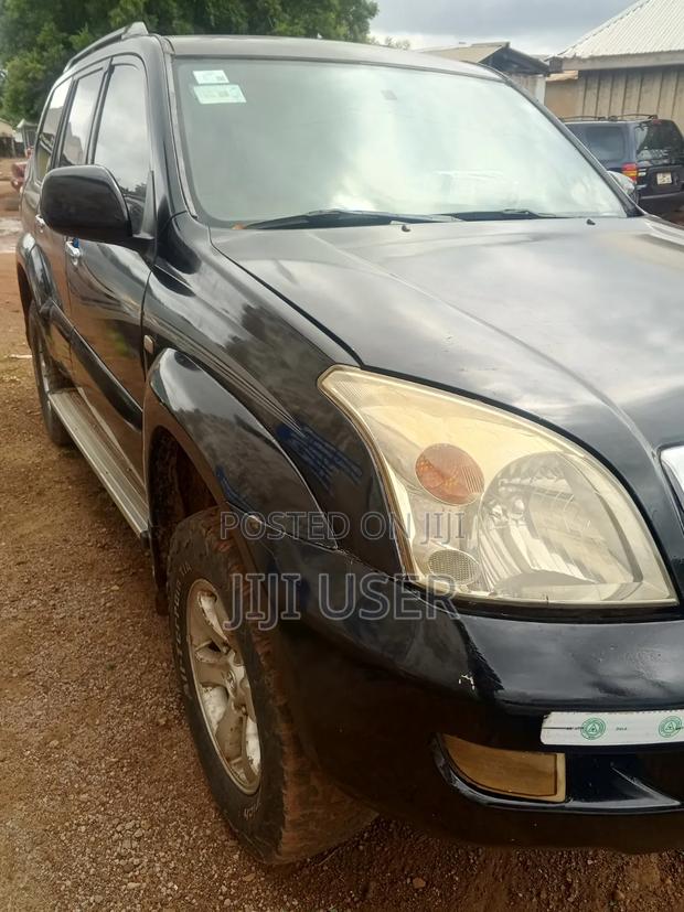Toyota Land Cruiser Prado 2012 Black