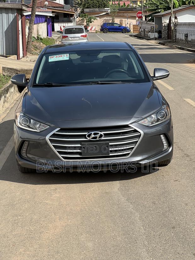 Hyundai Elantra SE 2018 Gray