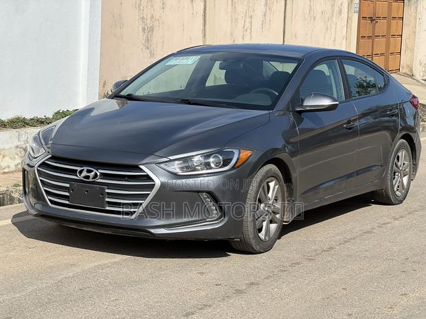 Hyundai Elantra SE 2018 Gray
