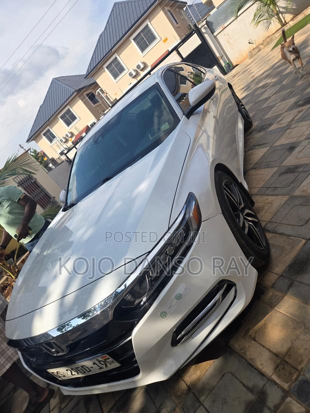 Honda Accord Sport 2018 White