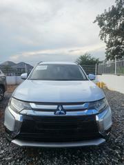 Mitsubishi Outlander SEL FWD 2016 White for sale