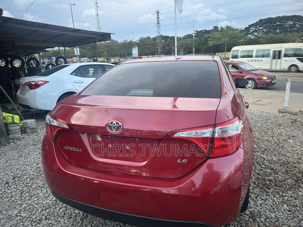 Toyota Corolla 2016 Red